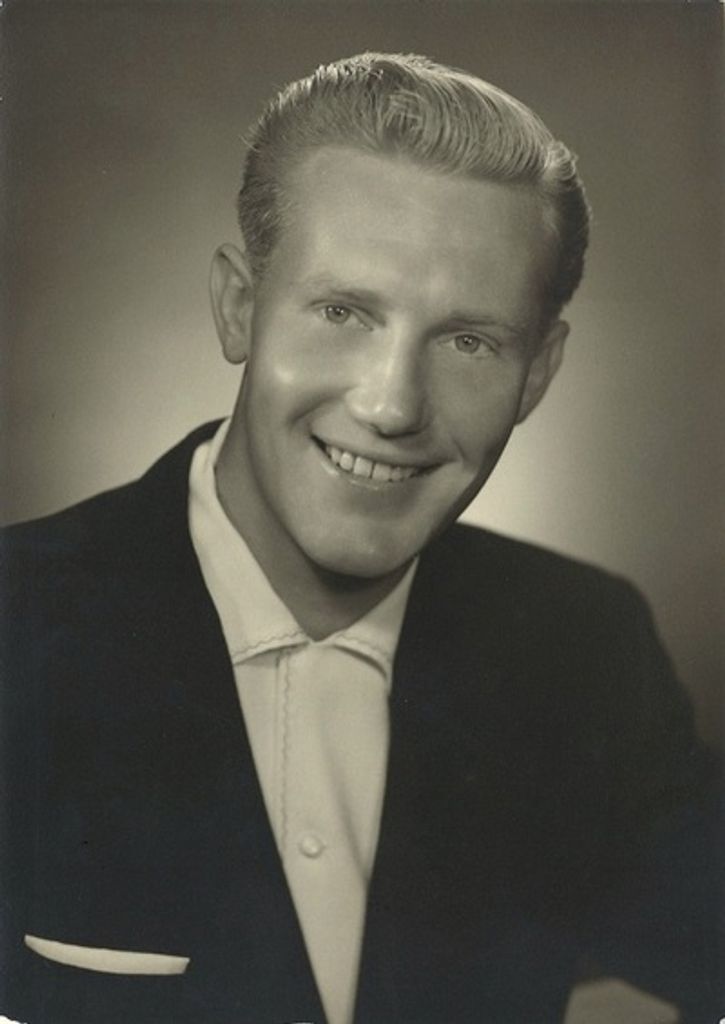 Gene R. Rigdon Profile Photo