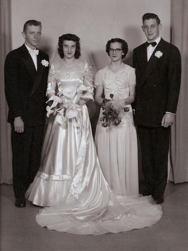 Dorothy Assink photo gallery thumbnail 91 of 303