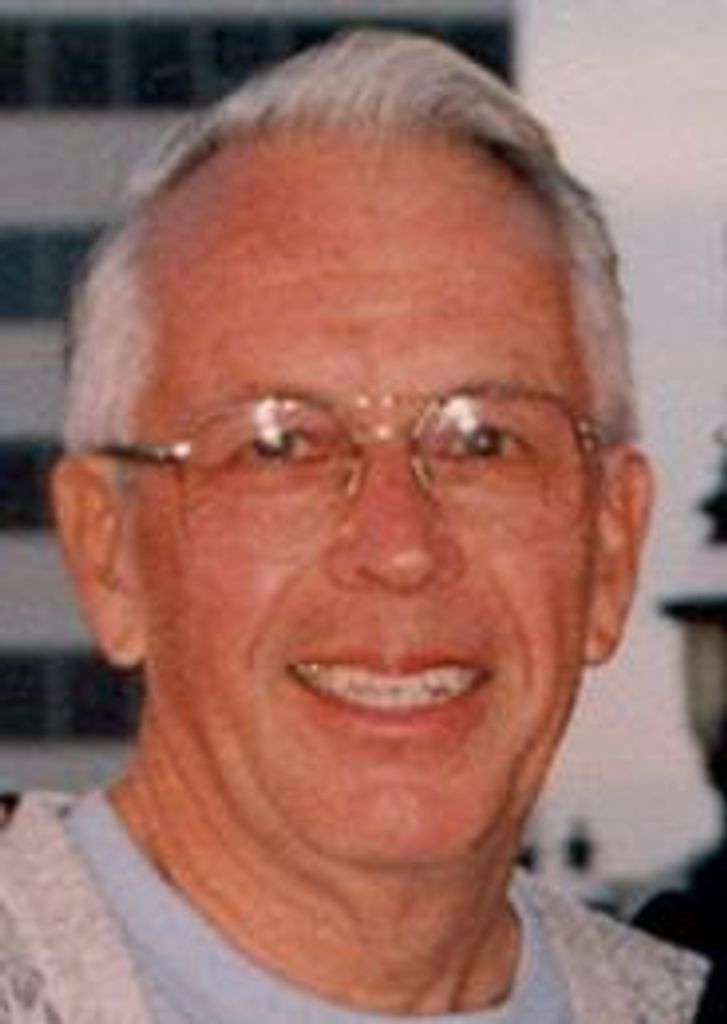 Howard  Thompson