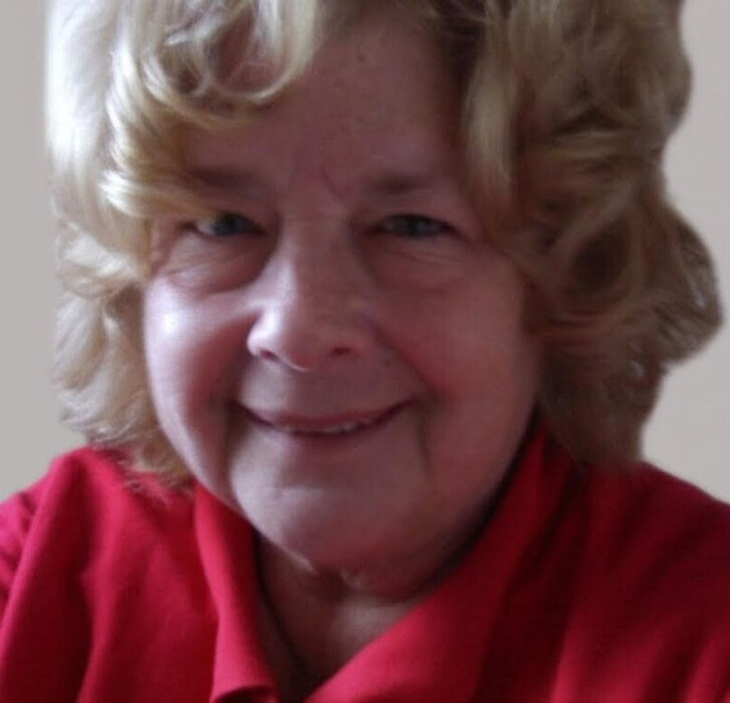 Elizabeth J. "Betsy" (Hammond)  Koon