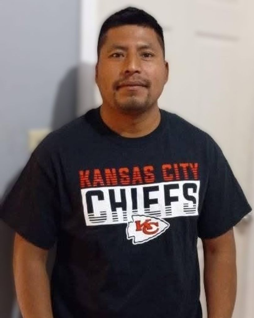 Victor Serna Santiago Profile Photo