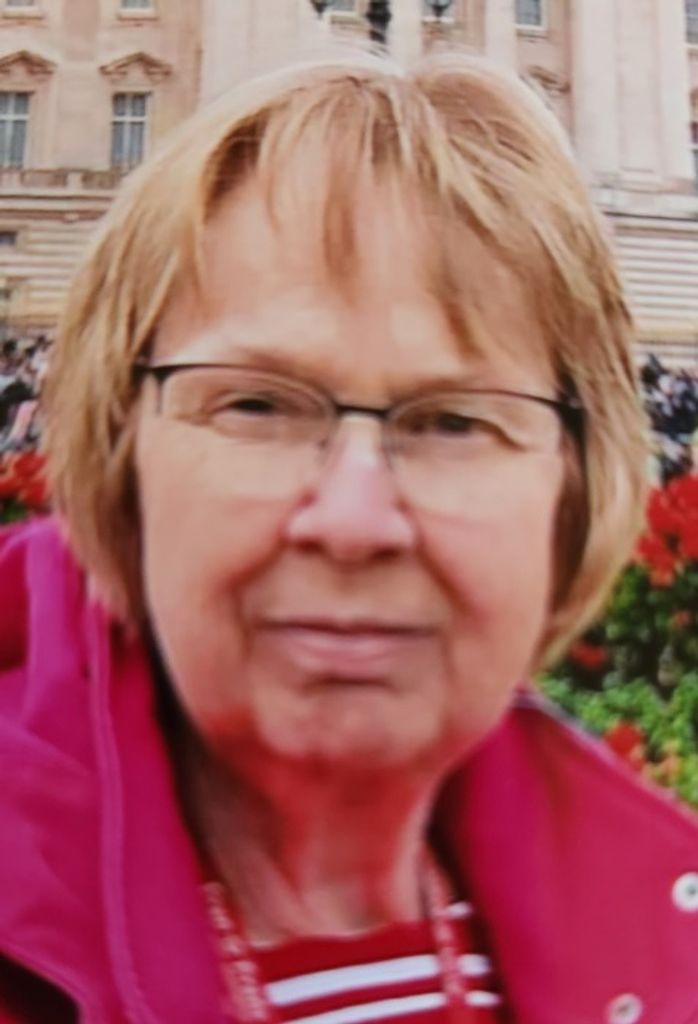 Linda Carol (Newland)  Barouska Profile Photo