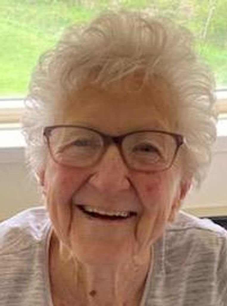 Gloria J. (Kinnen)  Brown Profile Photo
