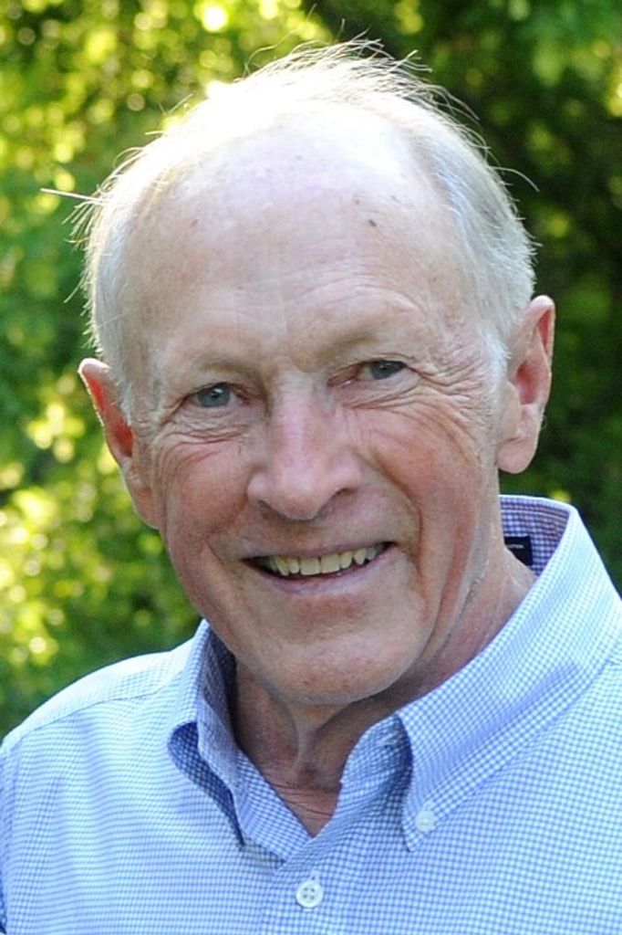 Roger Lund Tucker