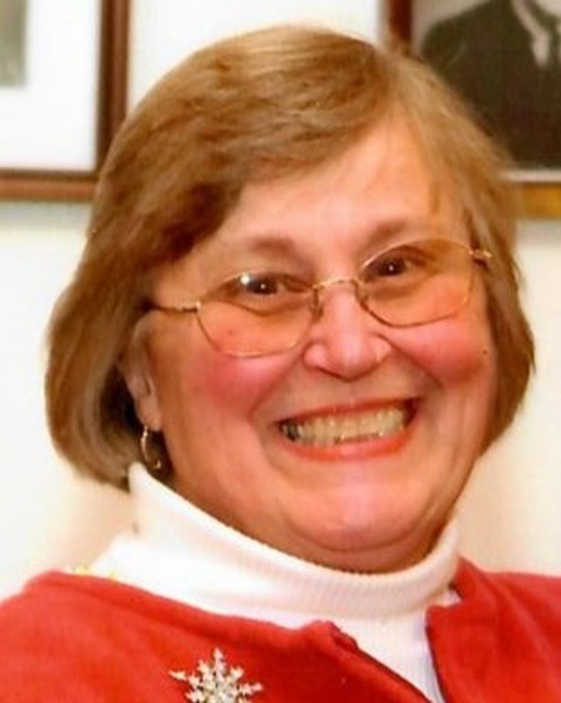 Elizabeth "Betsy" Quartiero Profile Photo