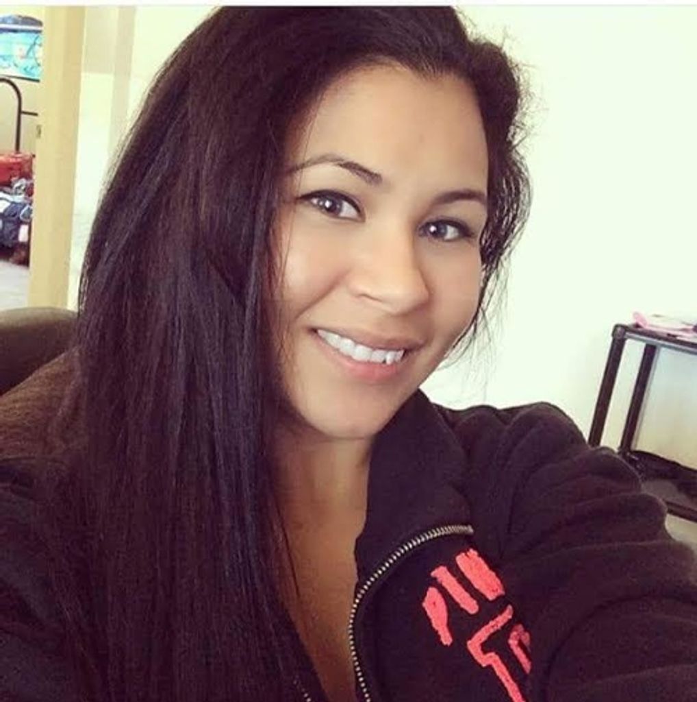 Amanda Maria Aulet Profile Photo