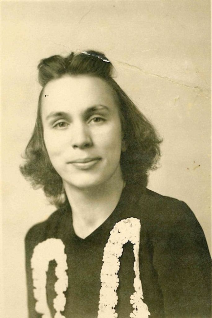 Annie Cleo Miller Knight