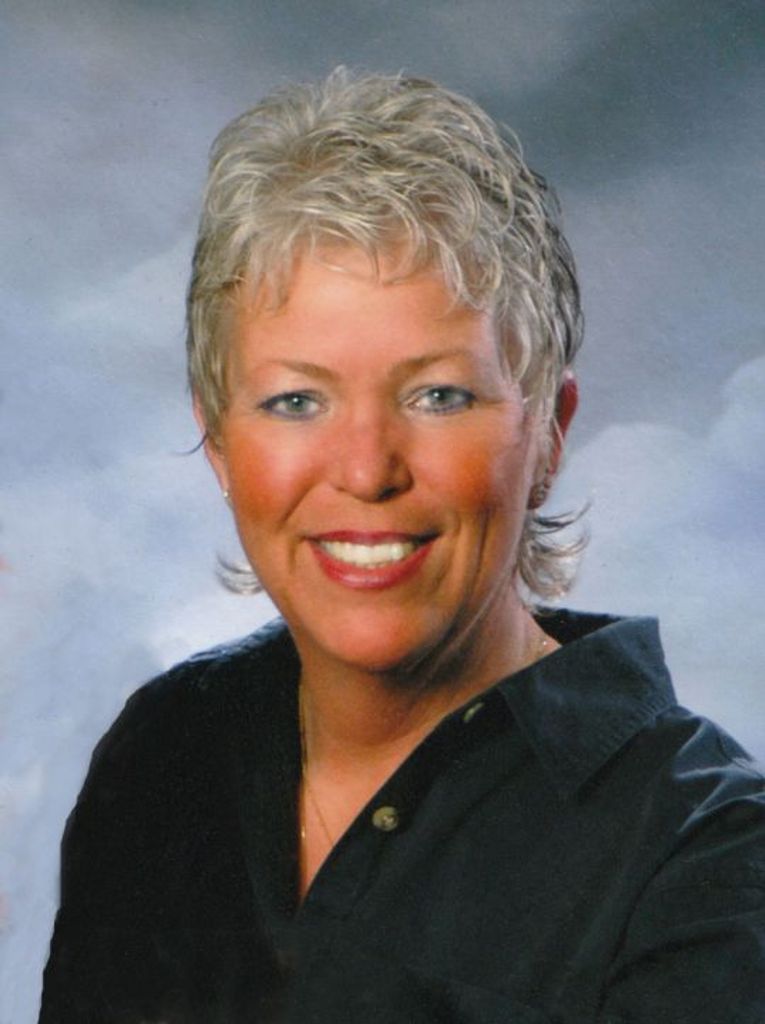 Gena Brown Profile Photo
