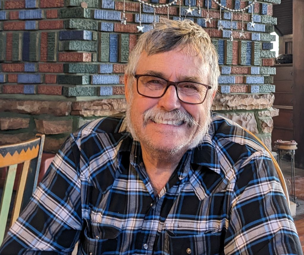 Lee Holmes Profile Photo