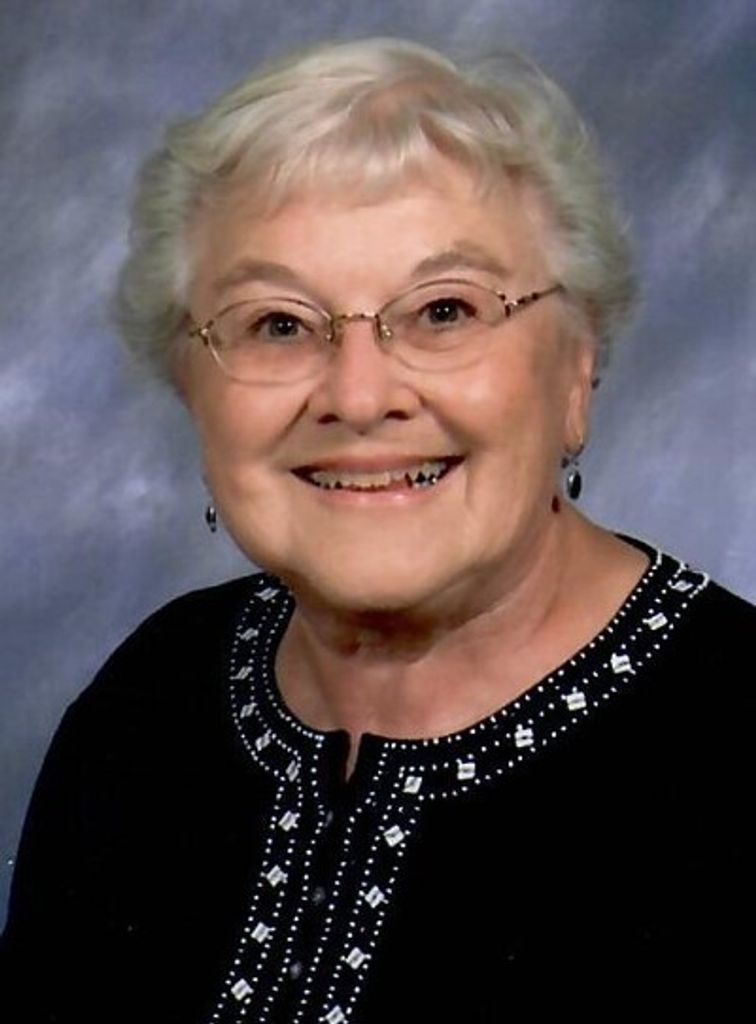 Louann Vander Wielen Profile Photo