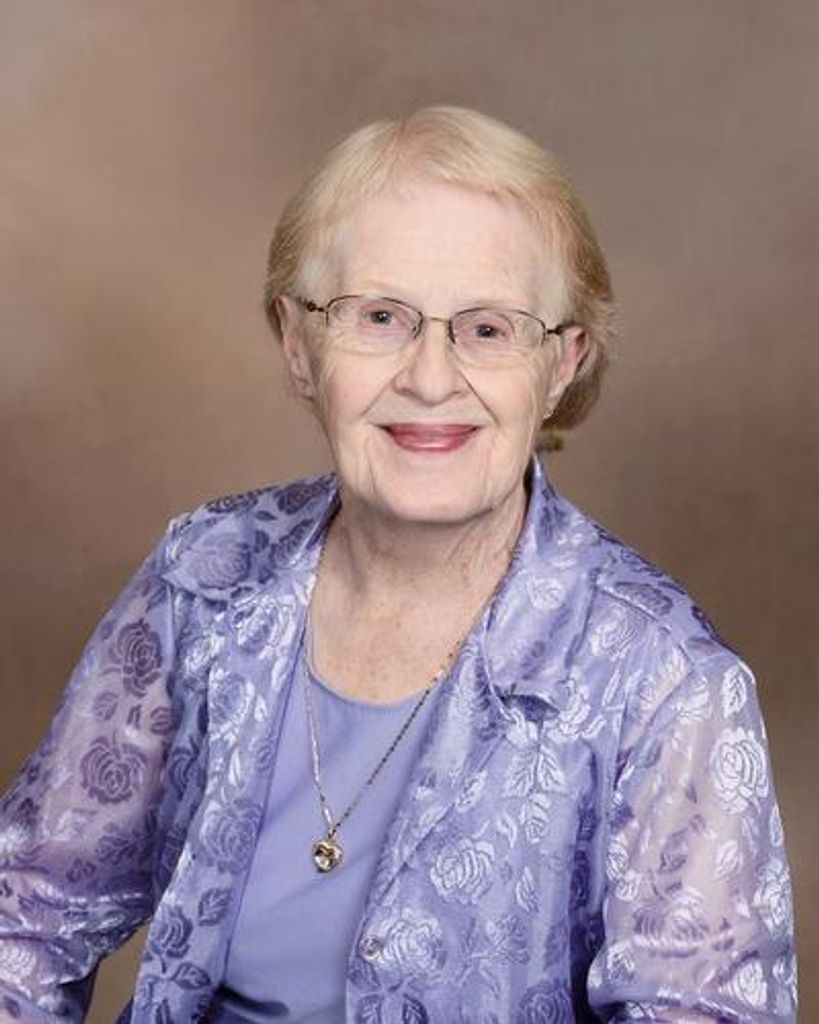 Elaine Solheim Profile Photo