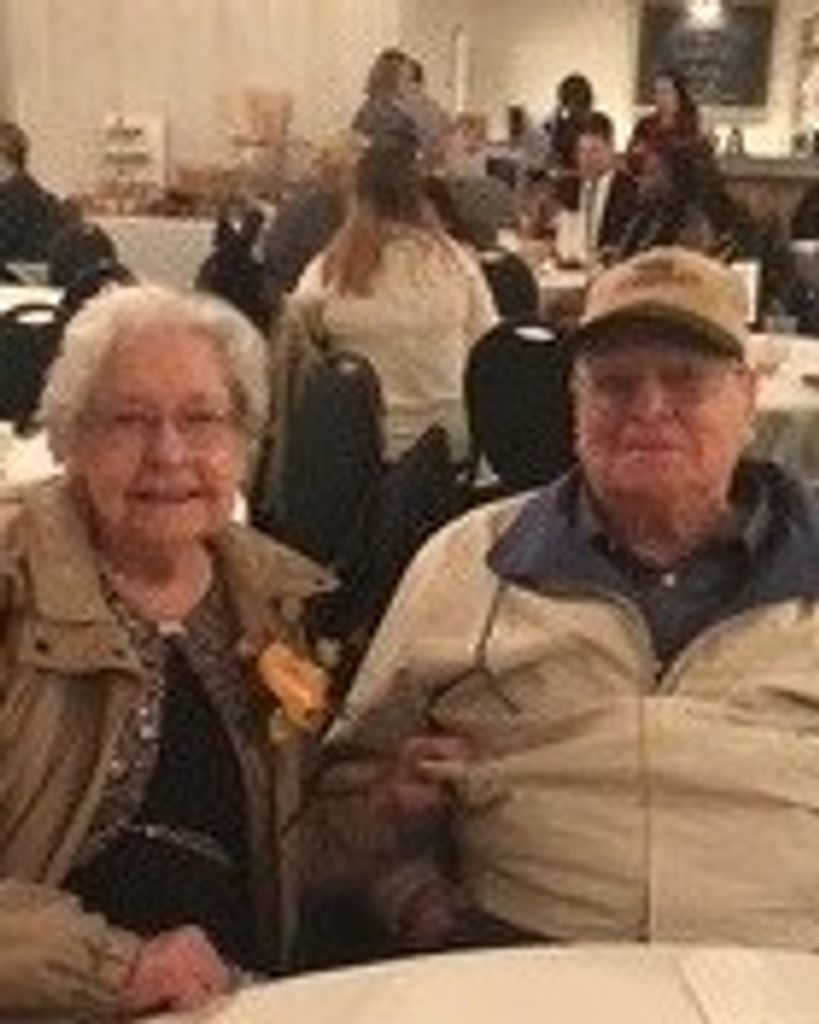 Lester (Bud) Holt