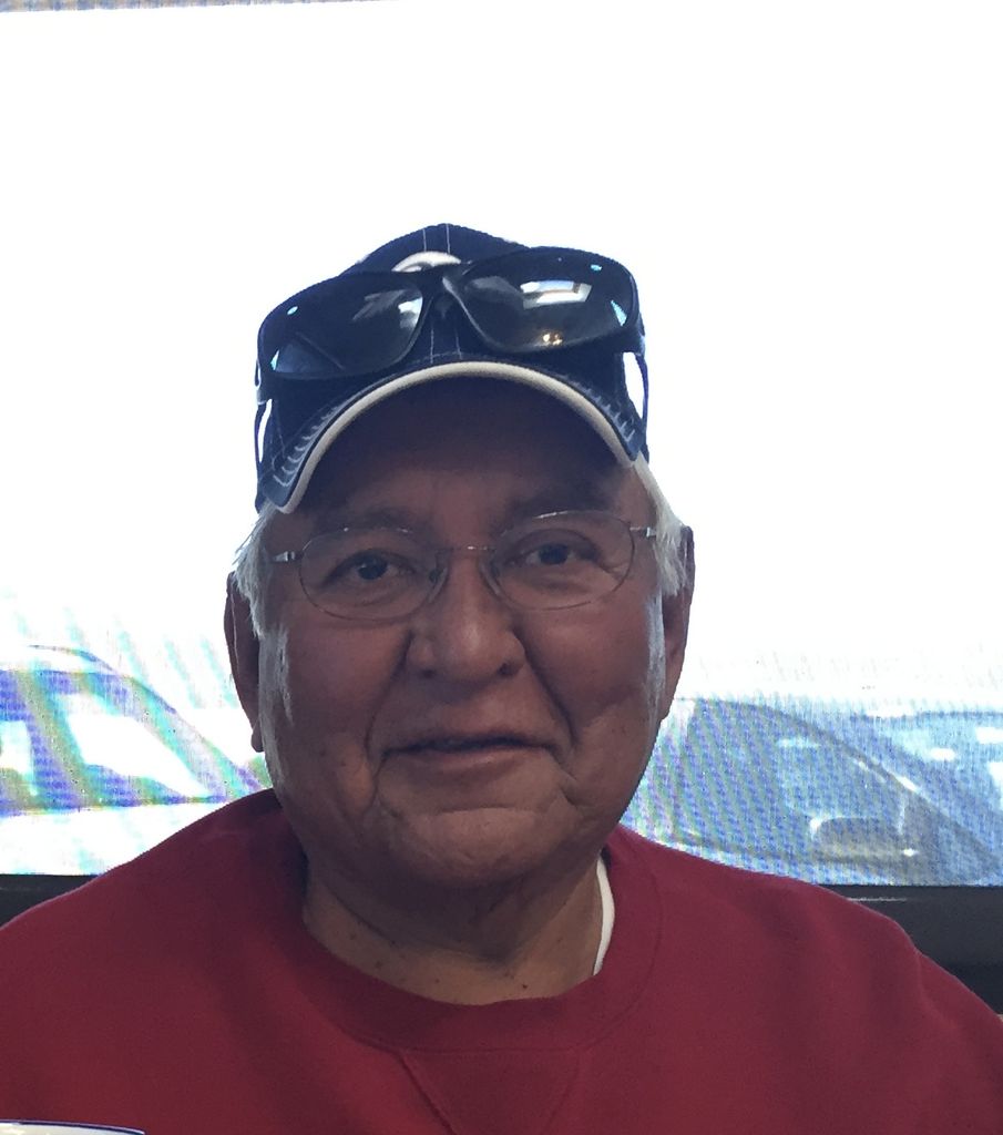 Robert Henderson Profile Photo