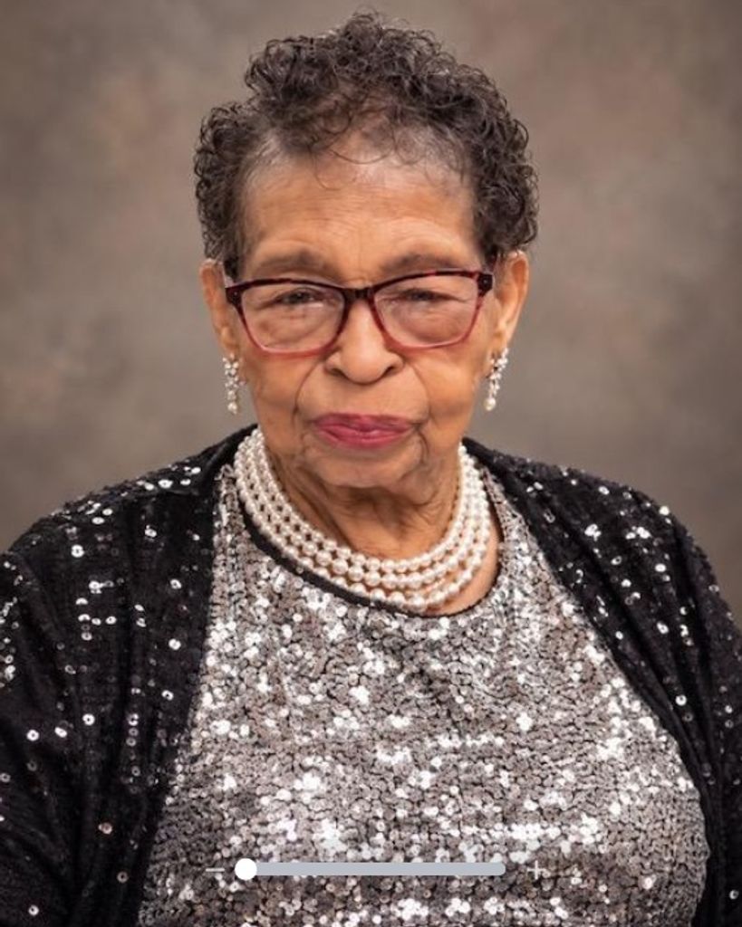 Violena Grant Lilly Profile Photo