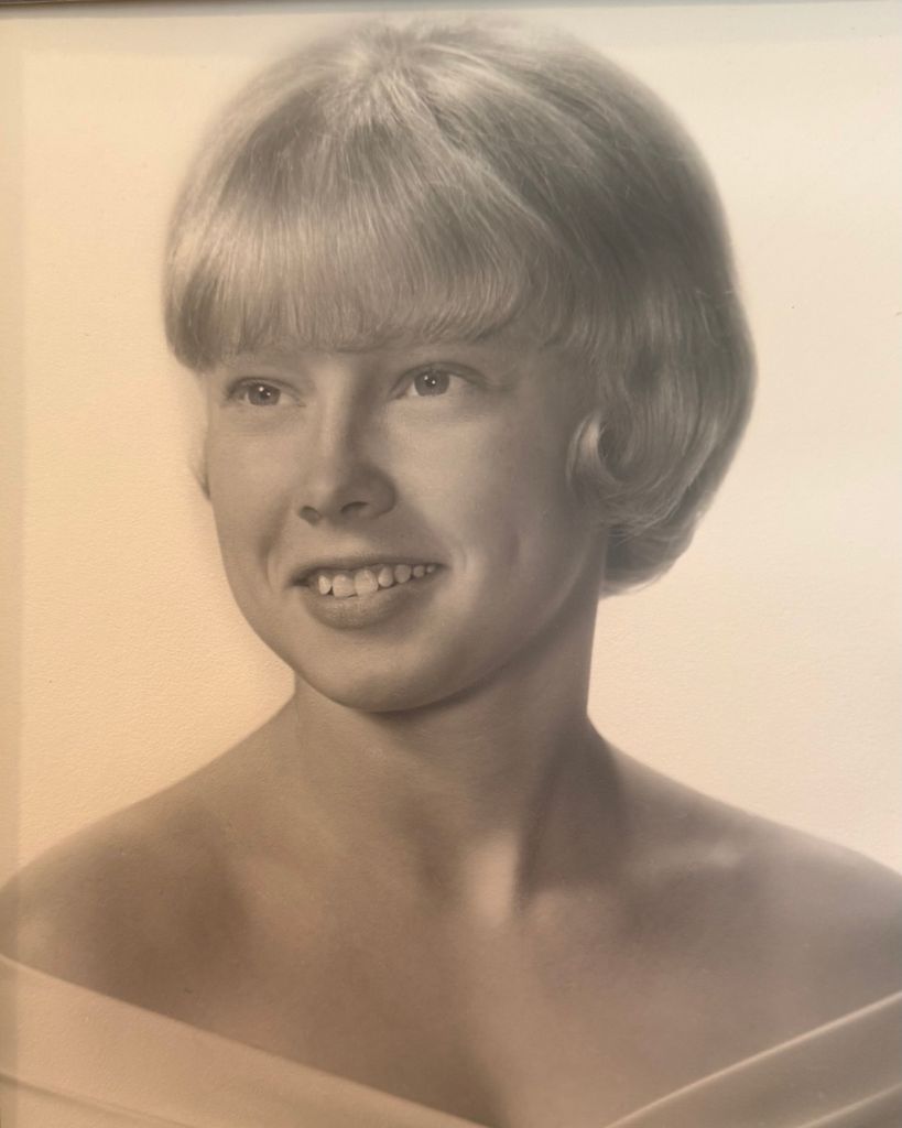 Donna Cooley Davis Profile Photo