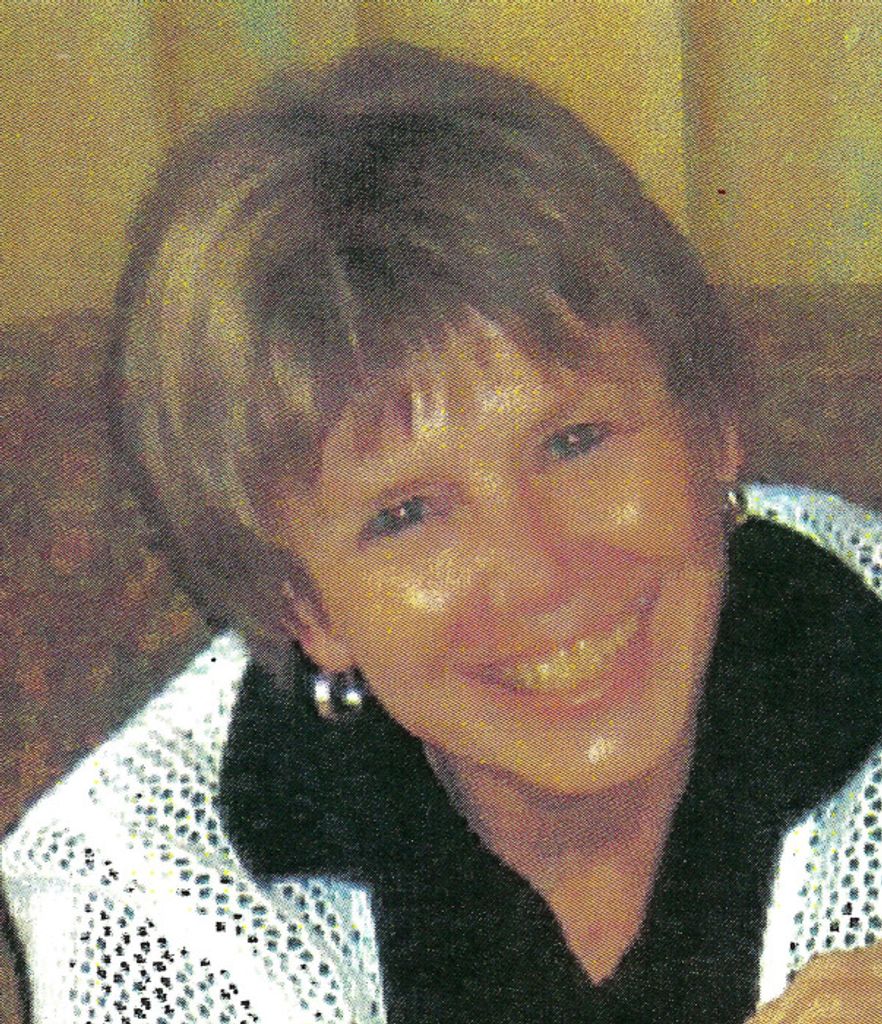 Susan Dee (Orem)  Hollis