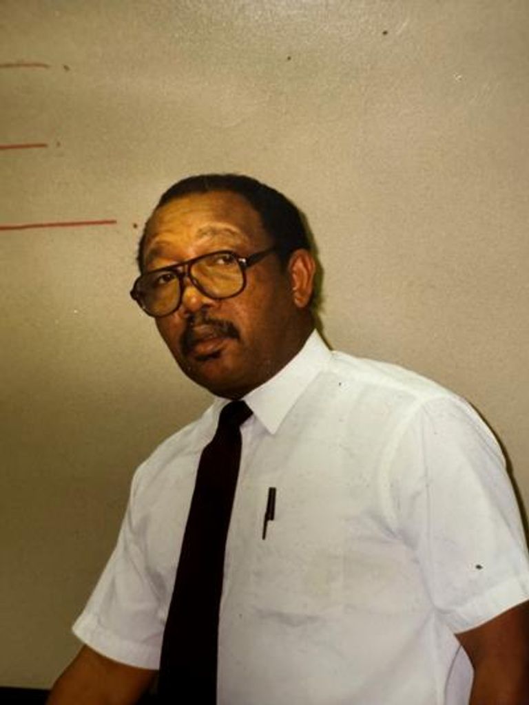 Mr. Charles D. Raymond Profile Photo