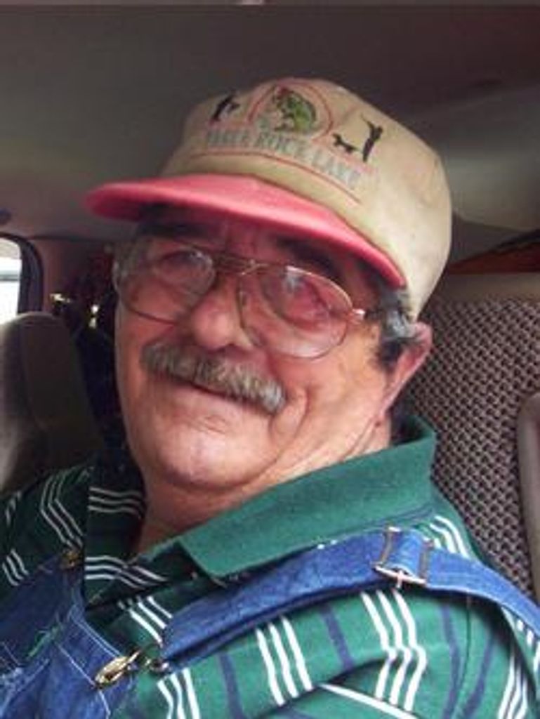 Clarence Eugene (Chuck) Alvey