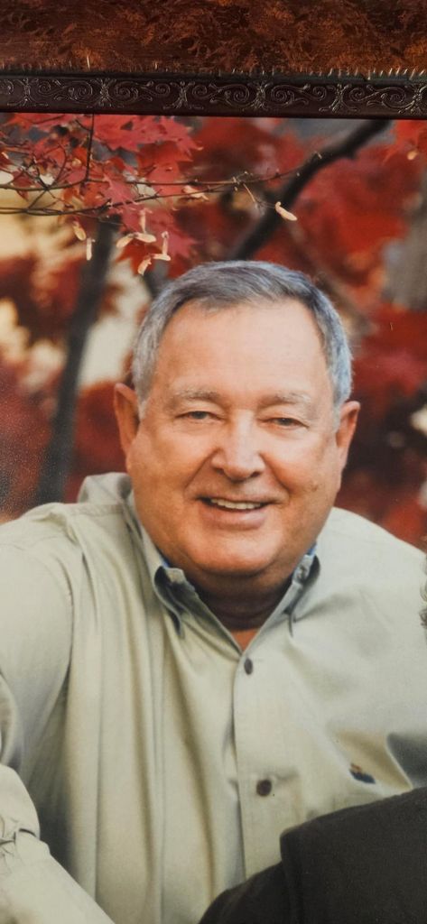 Thomas Eugene Moore Profile Photo