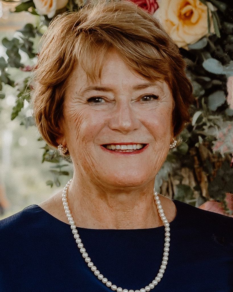 Elizabeth Miley Latella Profile Photo