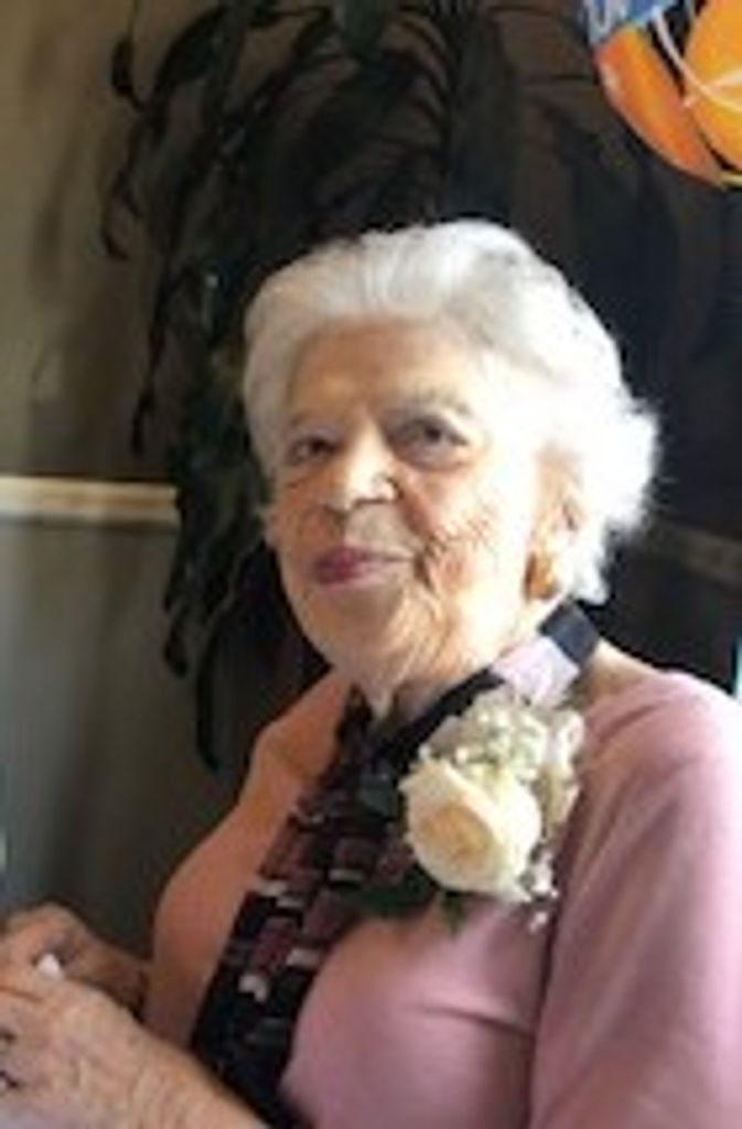 Anna Farrell Valle Profile Photo