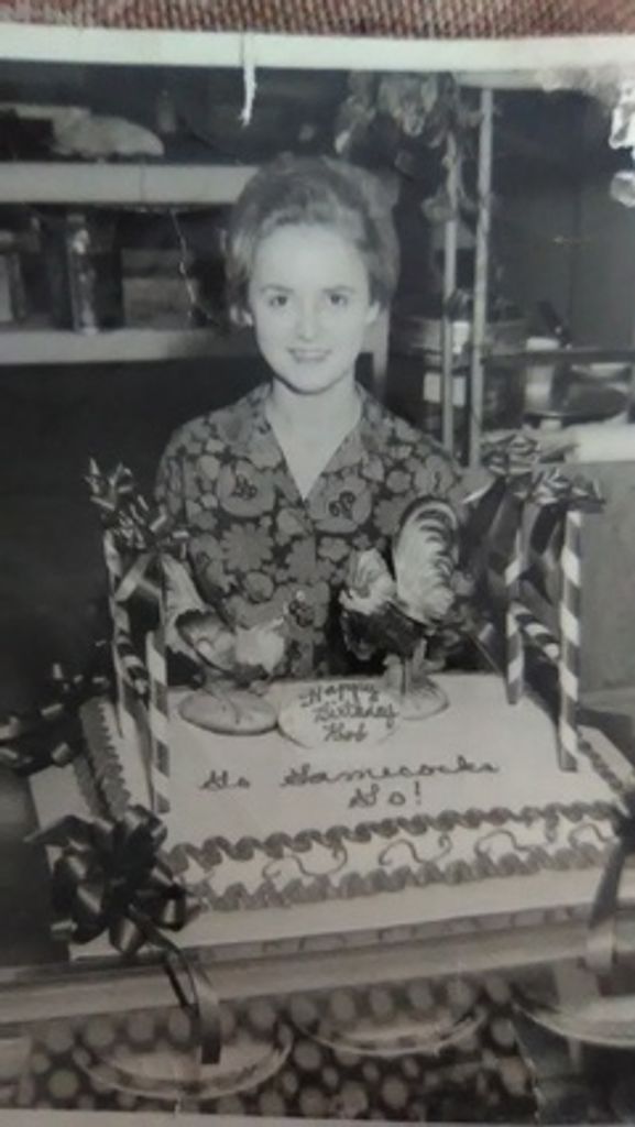 Linda  (Mathias)  Warren