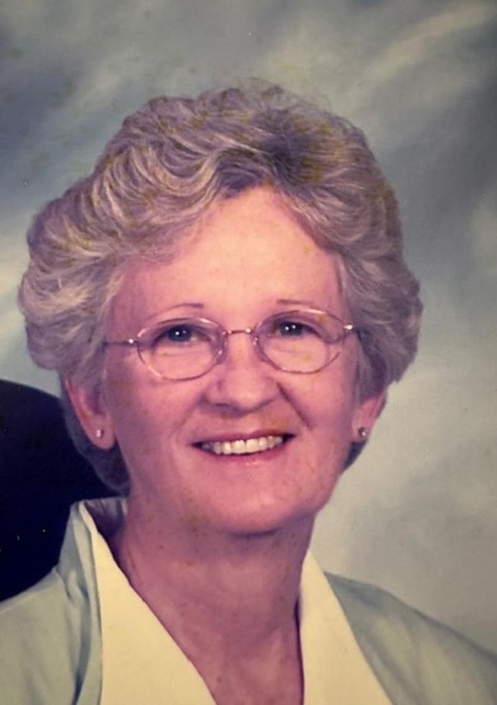 Carolyn Sharpe Jones Profile Photo