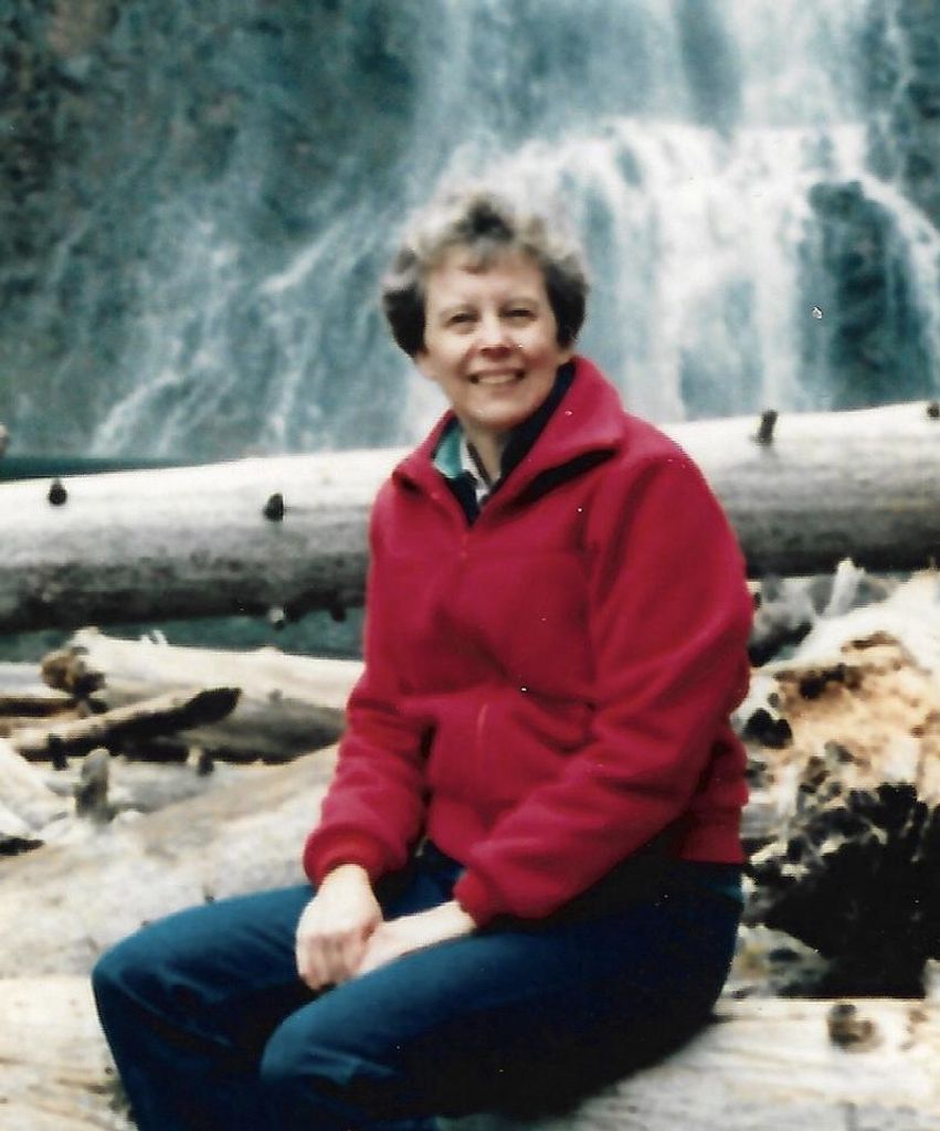 Sue Ann Hackett Profile Photo