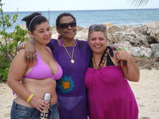 Suzanne Rousseau photo gallery thumbnail 4 of 11