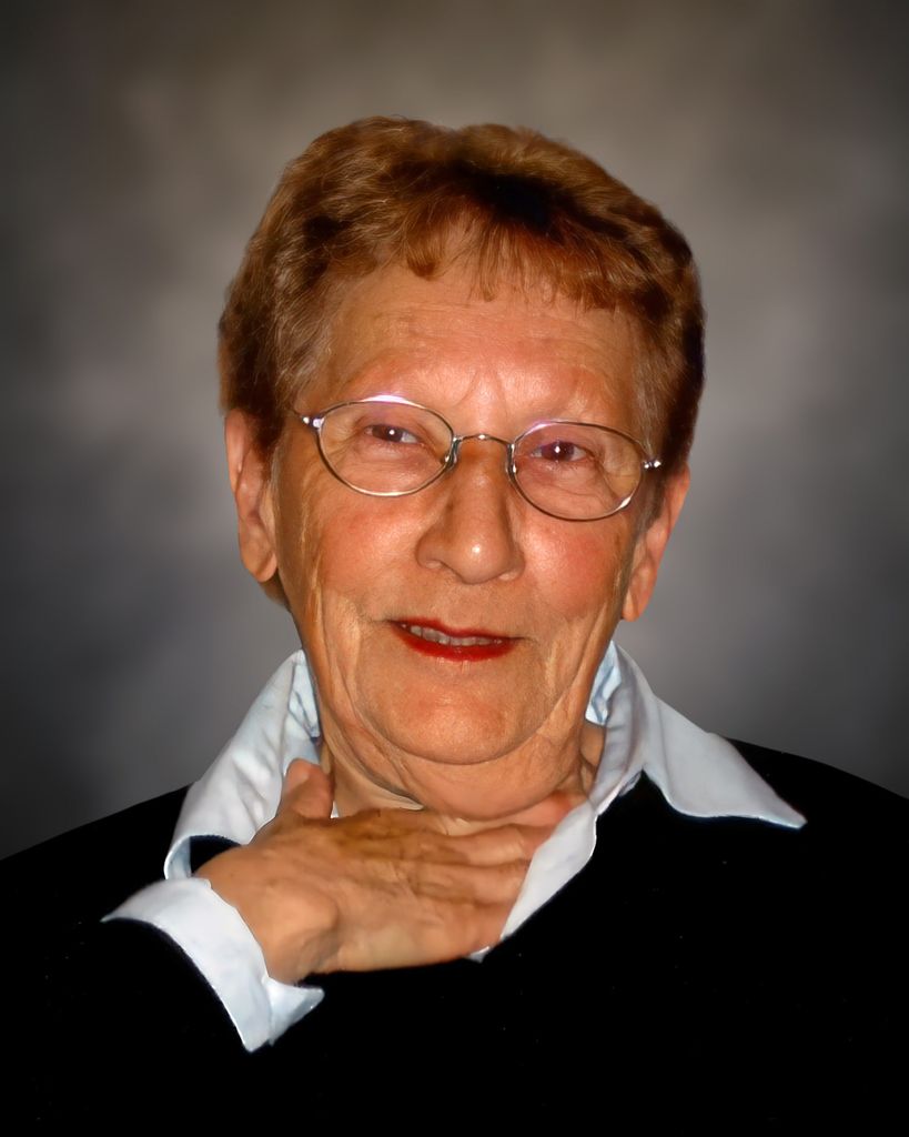 Lillian Chartrand (Nee Storey)