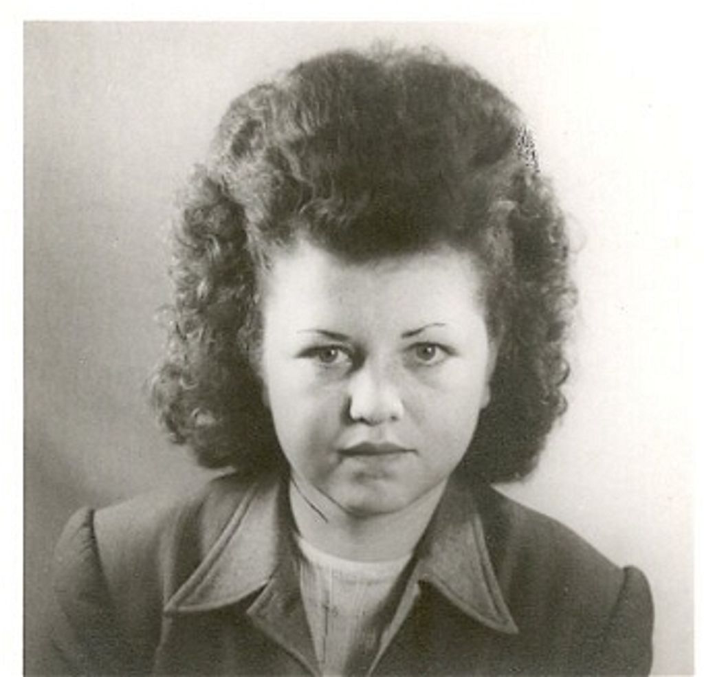 Lisa W. (Berger) Lewis