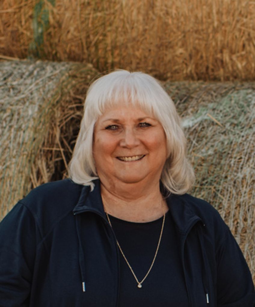 Elizabeth "Liz" Ann Mcintosh Profile Photo
