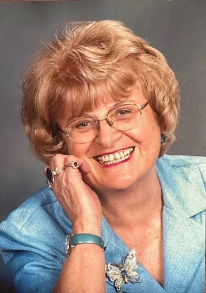 Joanna Buzzard Profile Photo