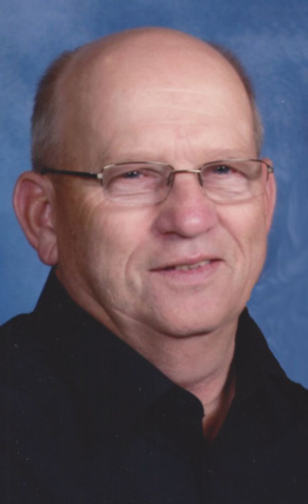 Roger D. Knutson Profile Photo