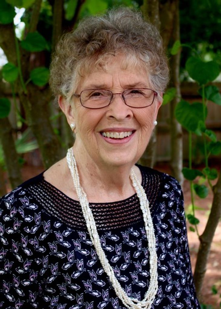 Elaine Gray Andreolas