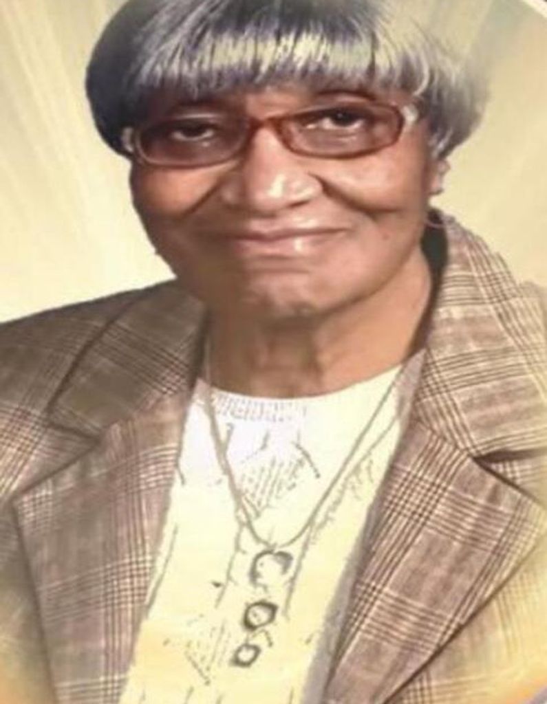Valerie Holcombe Profile Photo