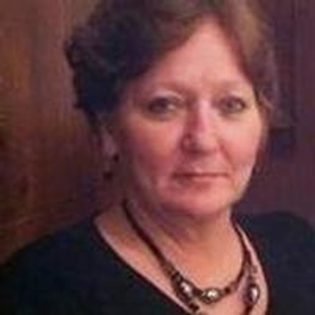 Donna M Barrins