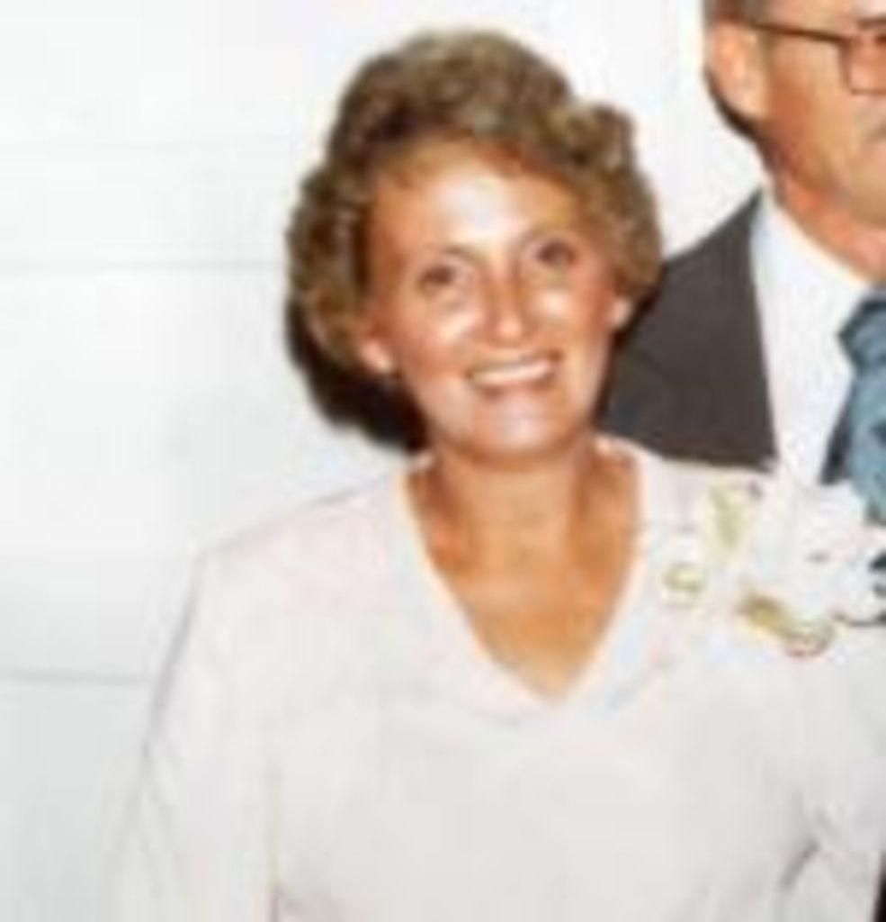 Annelle Helton Snell