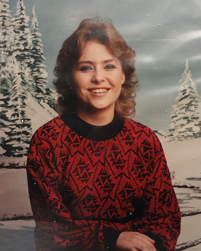 Angela Marie Ellis Profile Photo
