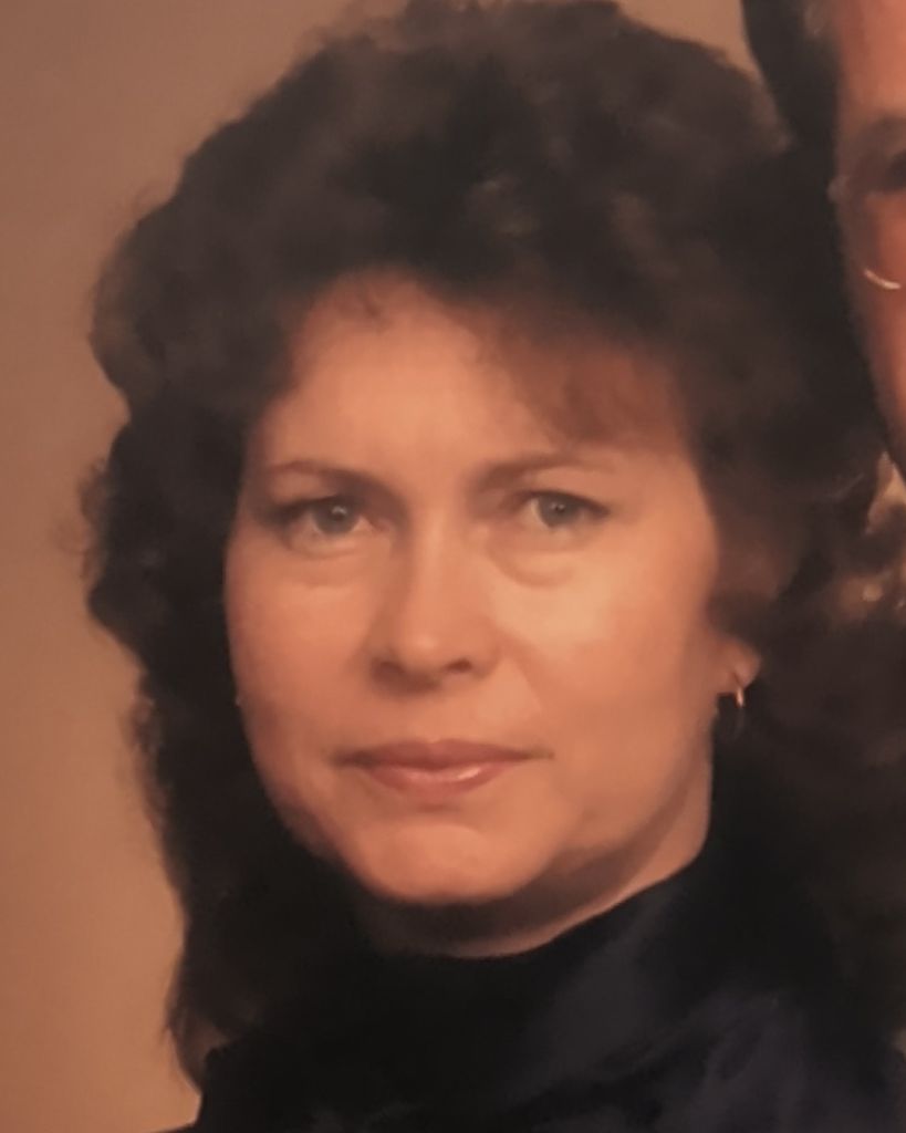 Hester Lou Qualls