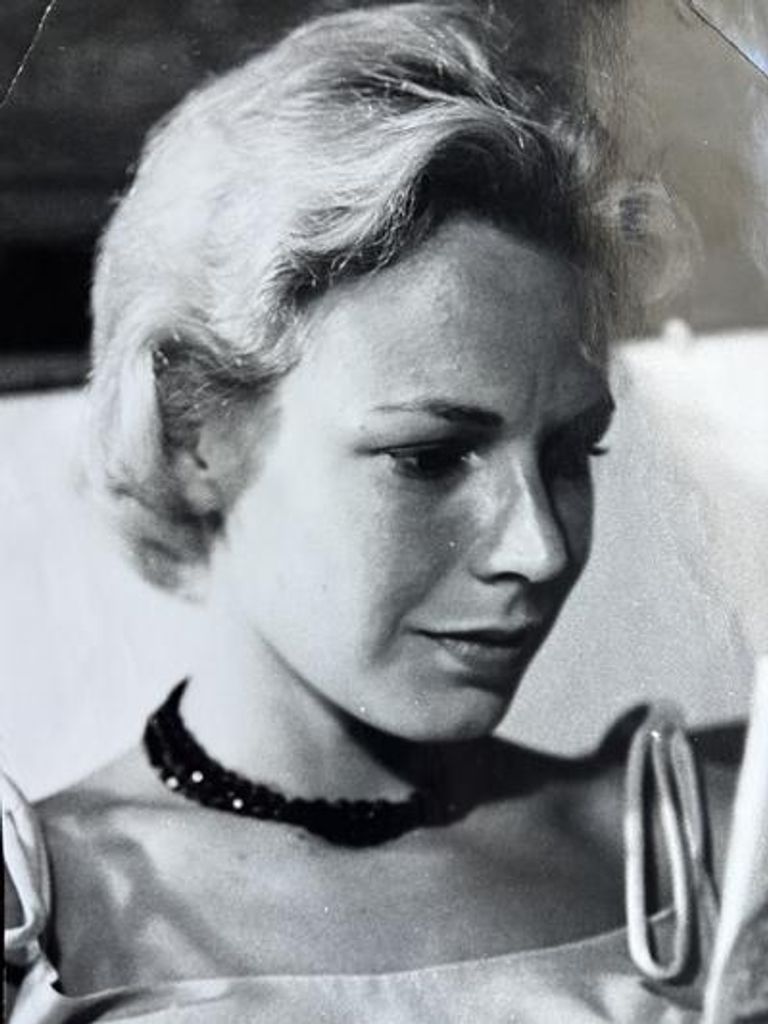 Sally Denise Leggett