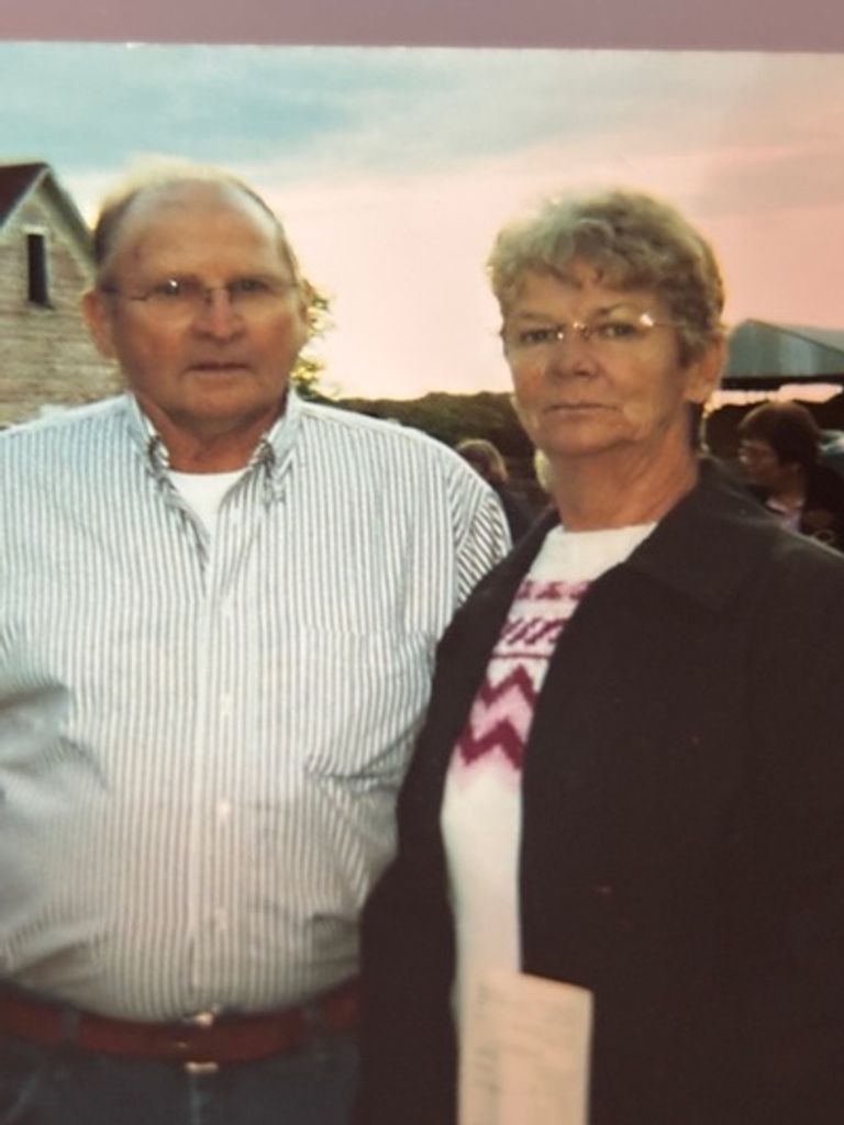 Harley And Lois Benson Profile Photo