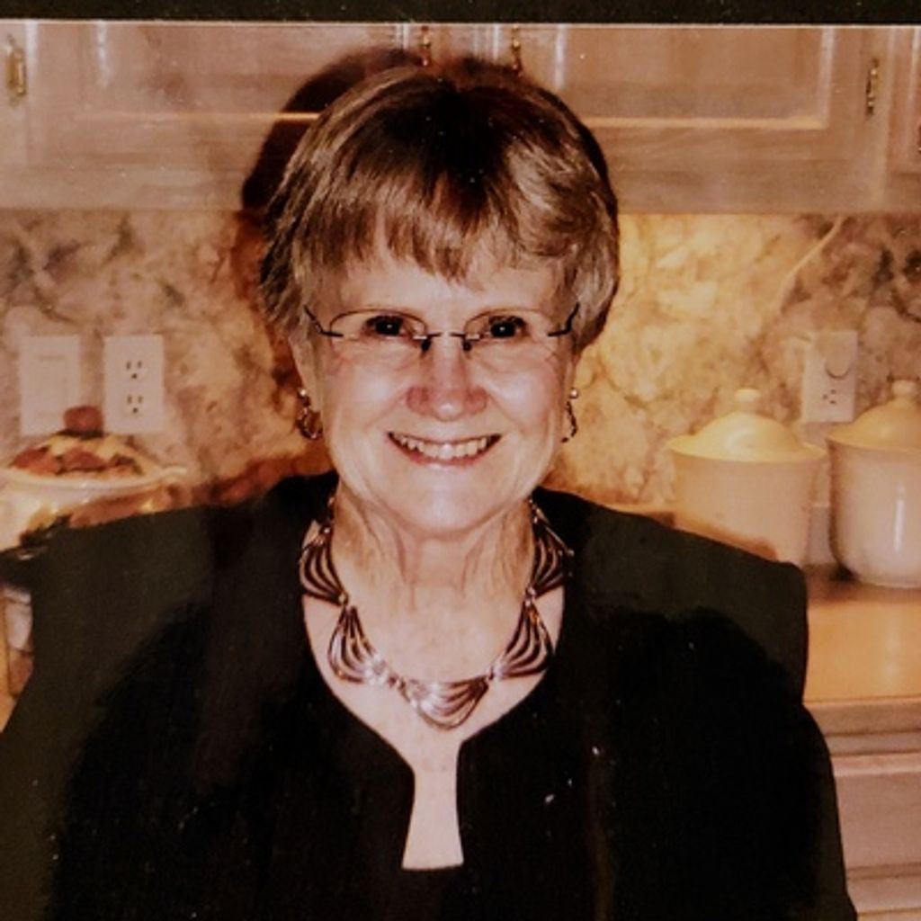 Janie Nicolaides Profile Photo