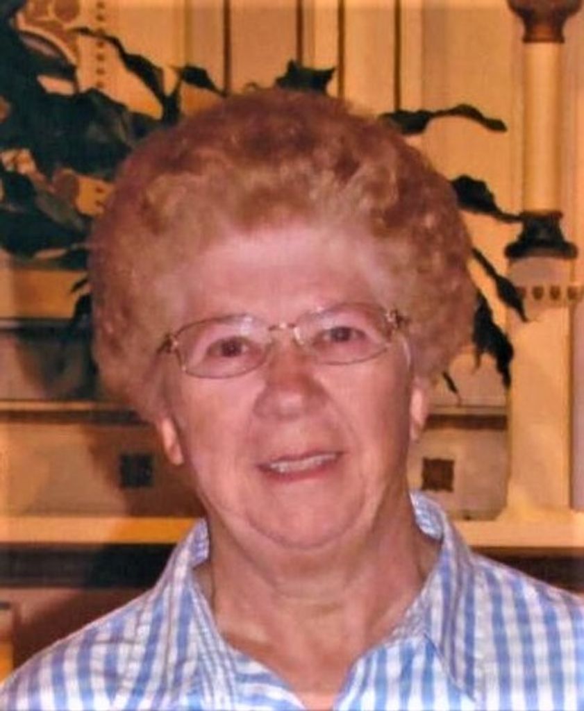 Mary Ann Singer Profile Photo