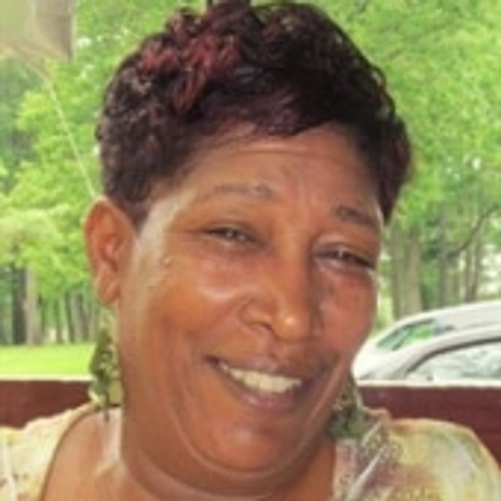 Shirley Nadine Hutt