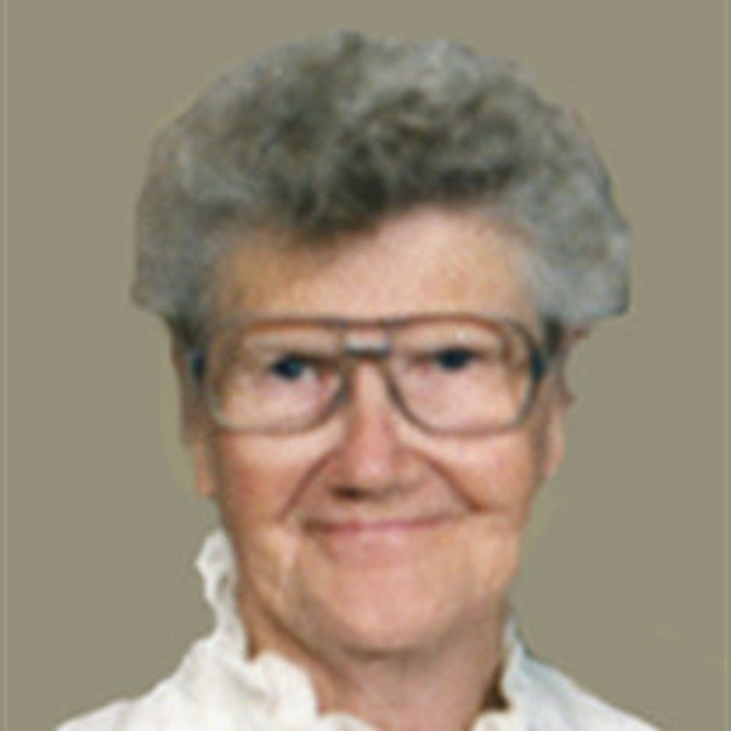 T. Louise Claussen (Streed)