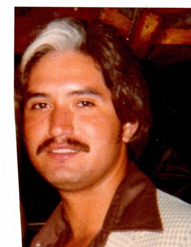 Carlos De Leon Profile Photo