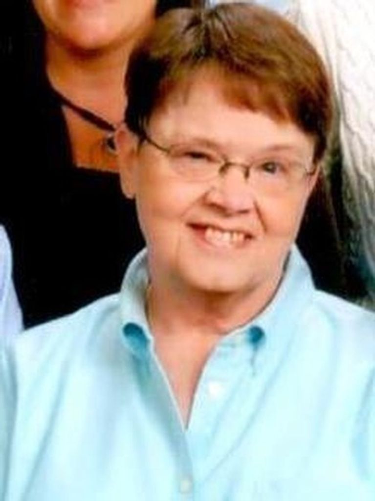 Joan Leslie Roe Fisher