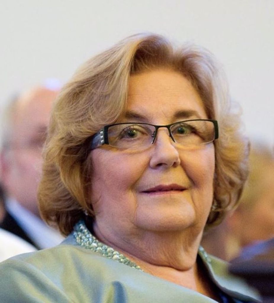 Brenda Adolf