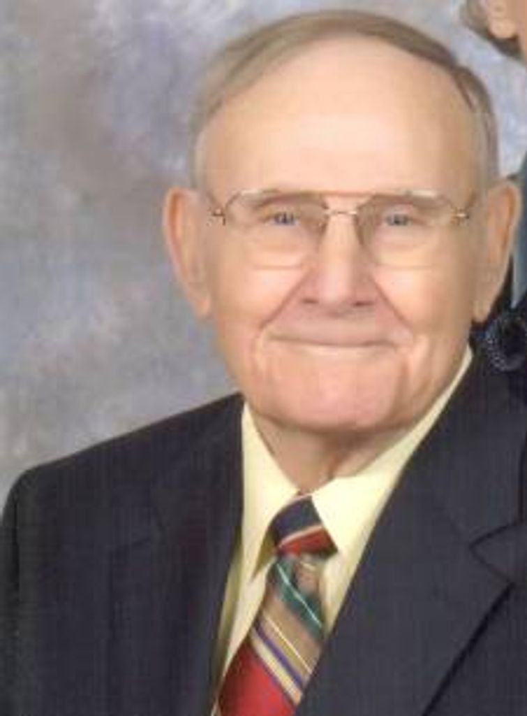 Kenneth " Ki" I Riddle